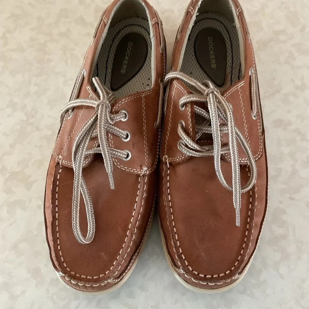 Dockers Brown Leather Boat Shoes size 9.5